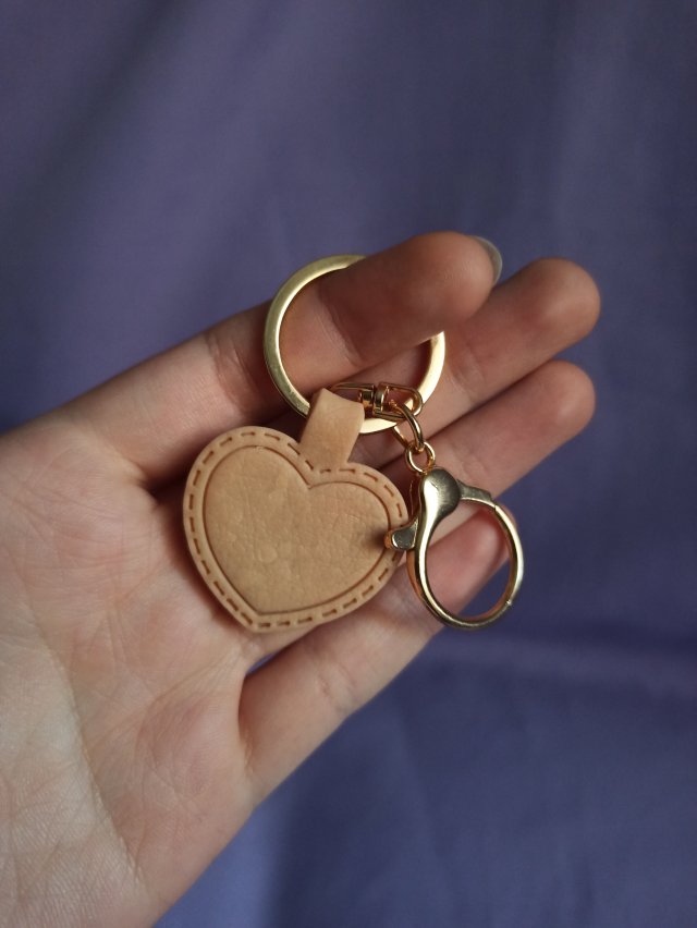 Brelok w kształcie serca różne kolory