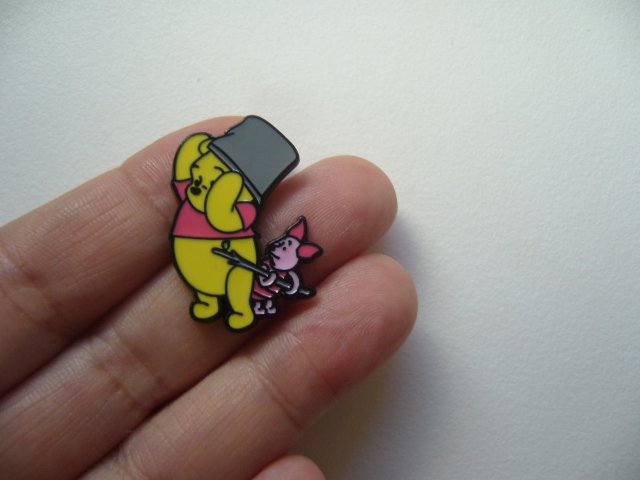 PIN PRZYPINKA BROSZKA KUBUŚ PUCHATEK I PROSIACZEK