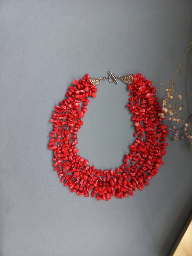 Koralowy naszyjnik