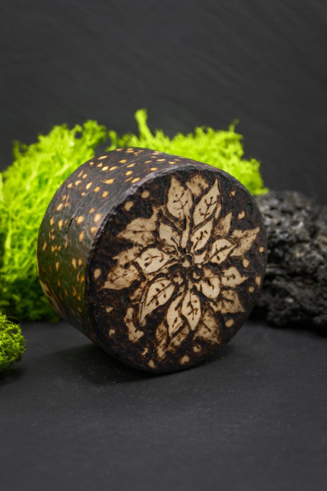 Drewniane pudełko na biżuterię z ręcznie wypalanym wzorem - gwiazda betlejemska - prezent - pirografia