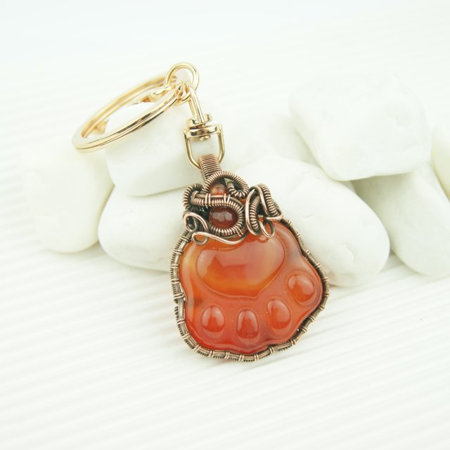 Karneol - brelok dla zwierzoluba Łapka Pies Kot