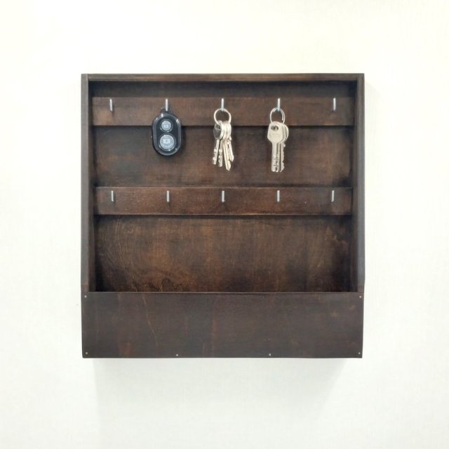 Duża, otwarta skrzynka na klucze,10 haczyków