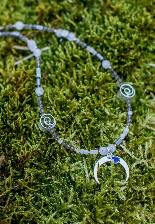 gwiezdny pył 015 - naszyjnik z szafirem