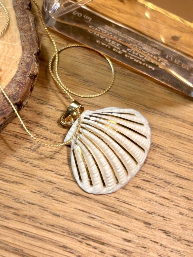 ❦❦ rzeźbiona muszla złoto ❦❦