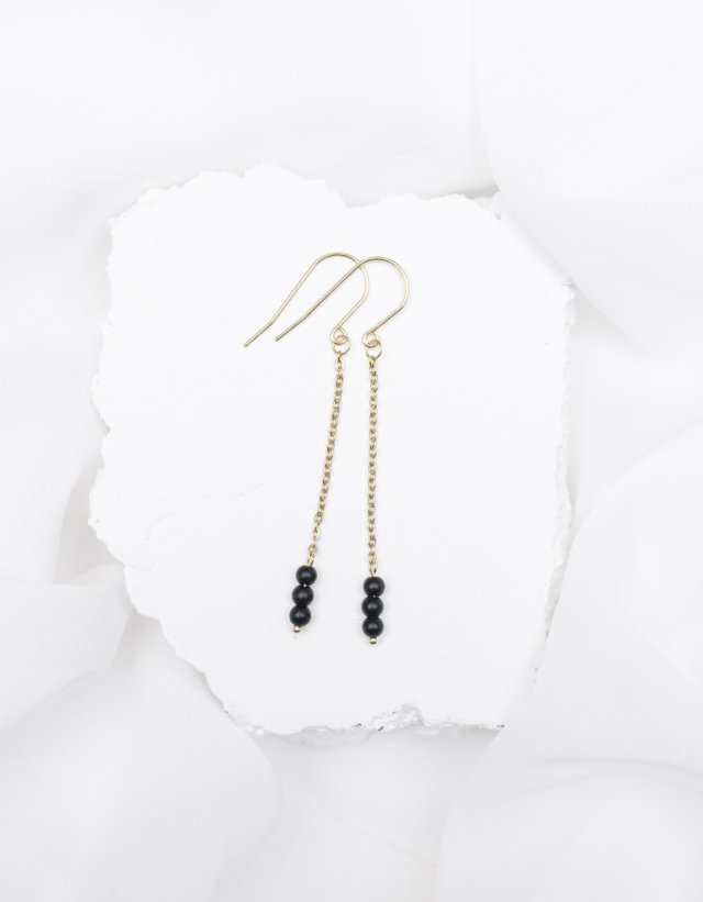 Delikatne kolczyki pozłacane z Onyskem