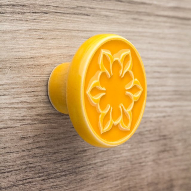 Gałka do mebli żółta wz.2