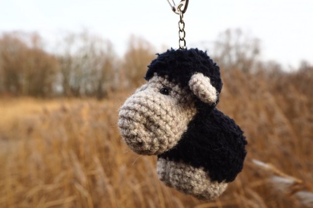 Czarna owca - brelok