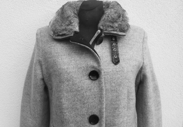 RYŁKO BY AGNES & PAUL - WEŁNIANY PŁASZCZ