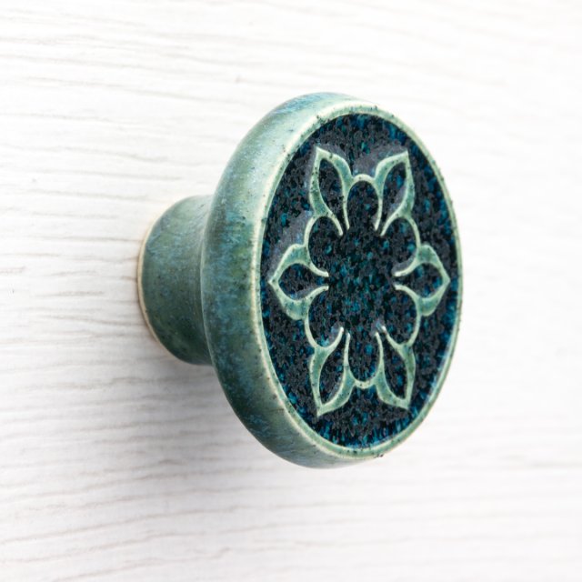 Ceramiczna gałka do mebli zielono-niebieska, wz.2