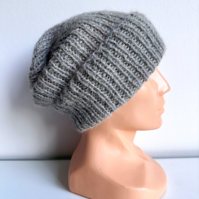 Ręcznie robiona czapka damska MORGANA Alpaka z Jedwabiem 501/02 Jasny Szary - od ręki