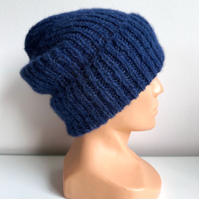 Ręcznie robiona czapka damska MORGANA Alpaka z Jedwabiem 5575/39 Granatowy - od ręki