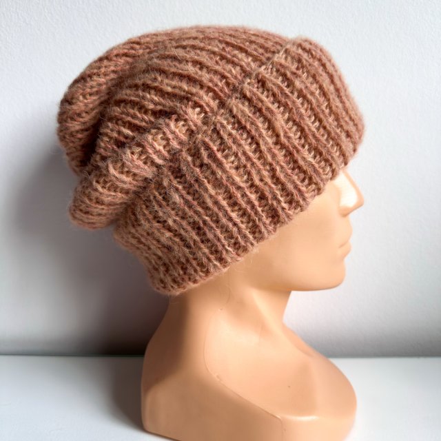 Ręcznie robiona czapka damska MORGANA Alpaka z Jedwabiem 9026/37 Blush - od ręki