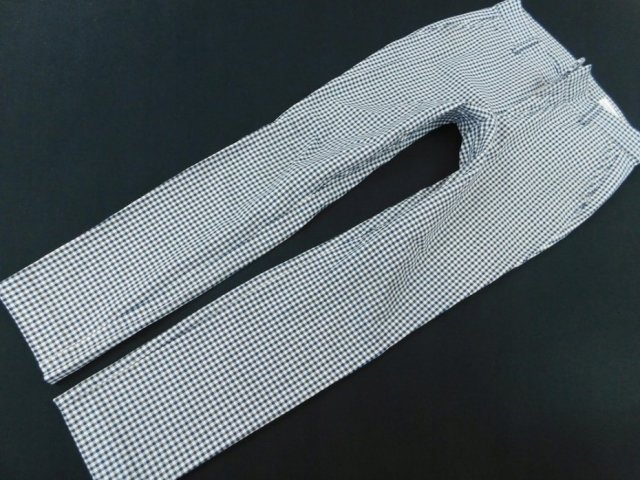 GAP - SPODNIE W KRATKĘ - 36