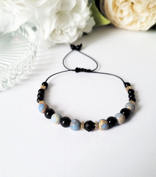 OCHRANIA i łagodzi stres- Queen of dark z Turmalinem- błękit