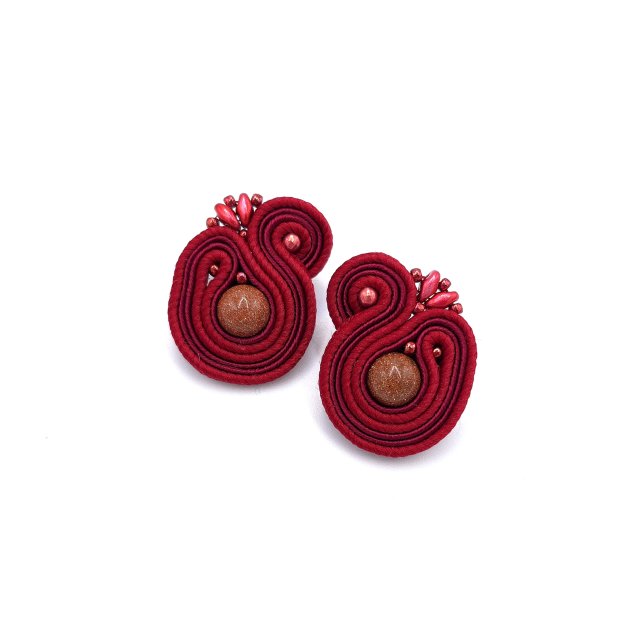 Kolczyki sutasz bordowe sztyfty "Largo" z piaskiem pustyni małe lekkie