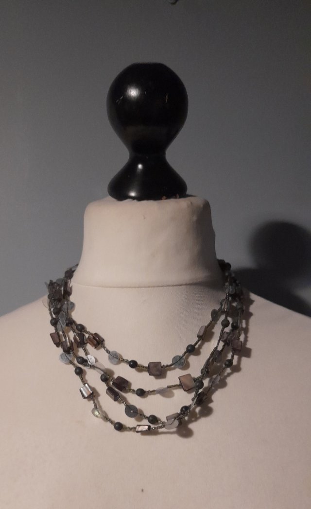 Krótki naszyjnik z masą perłową