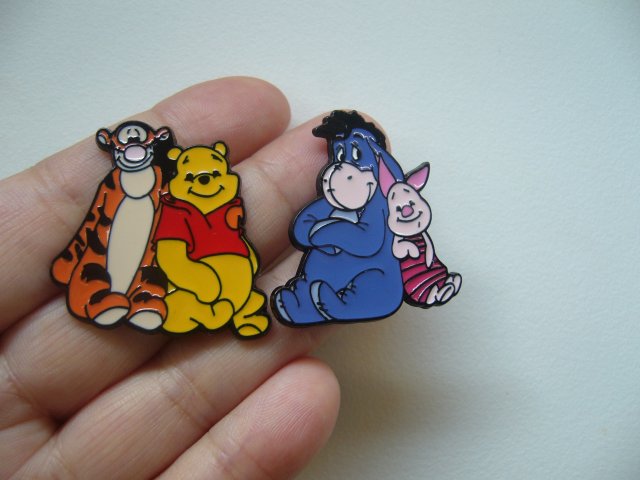 PIN PRZYPINKI BROSZKI KUBUŚ PUCHATEK I PRZYJACIELE - 2 SZTUKI