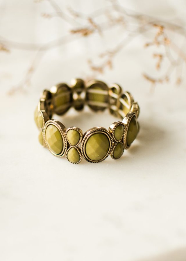 oliwkowa bransoletka