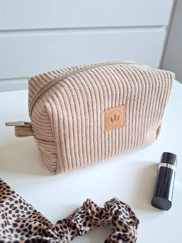 Sztruksowa kosmetyczka kuferek Beżowa