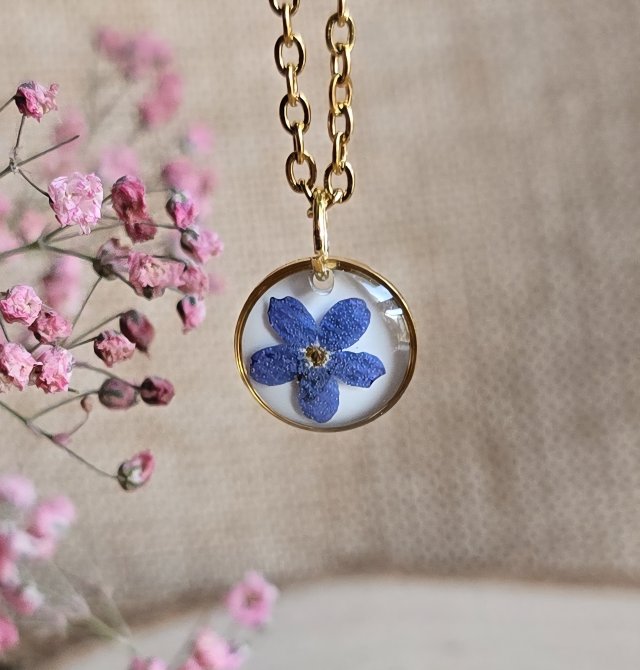 Wieczne kwiaty niezapominajka zawieszka