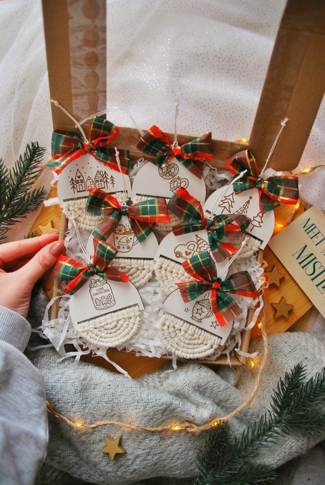 Makramowe zawieszki choinkowe białe | Ozdoby handmade