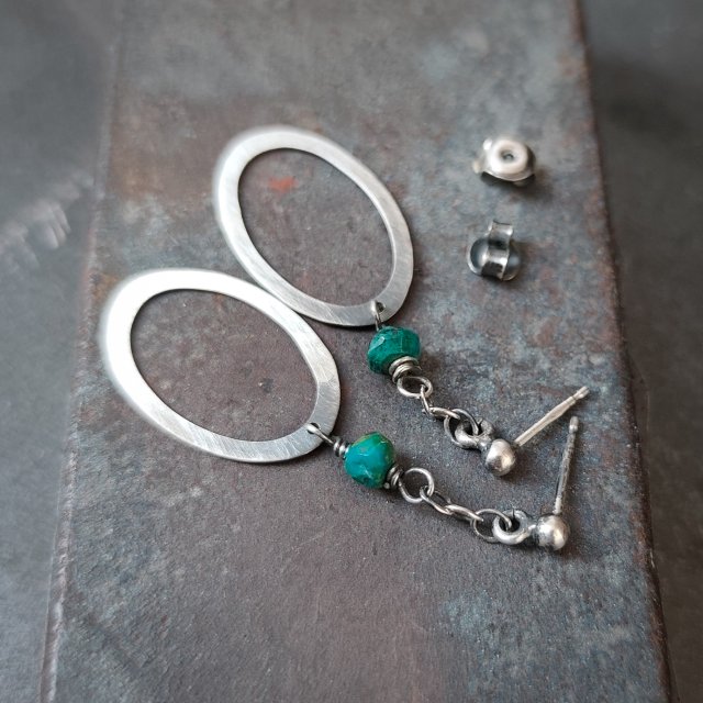 Kolczyki z chryzokolą na sztyfcie 2