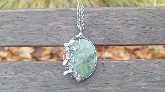 Dzikie kwiaty - wisiorek