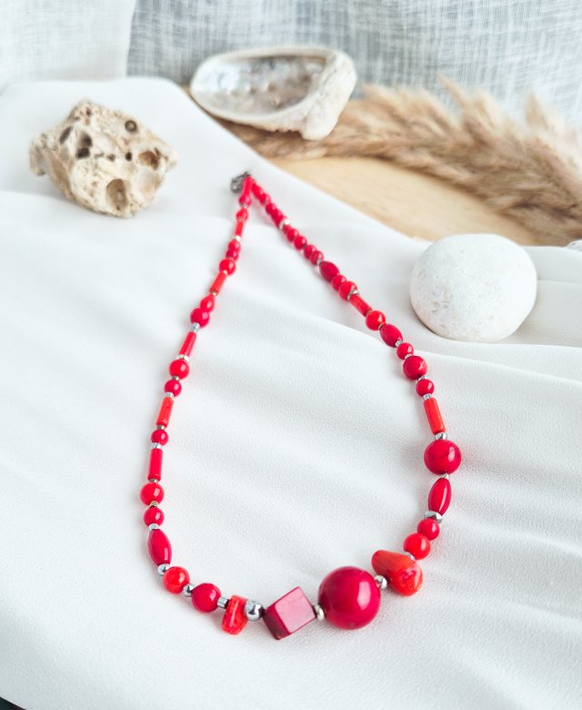 naszyjnik z czerwonego korala