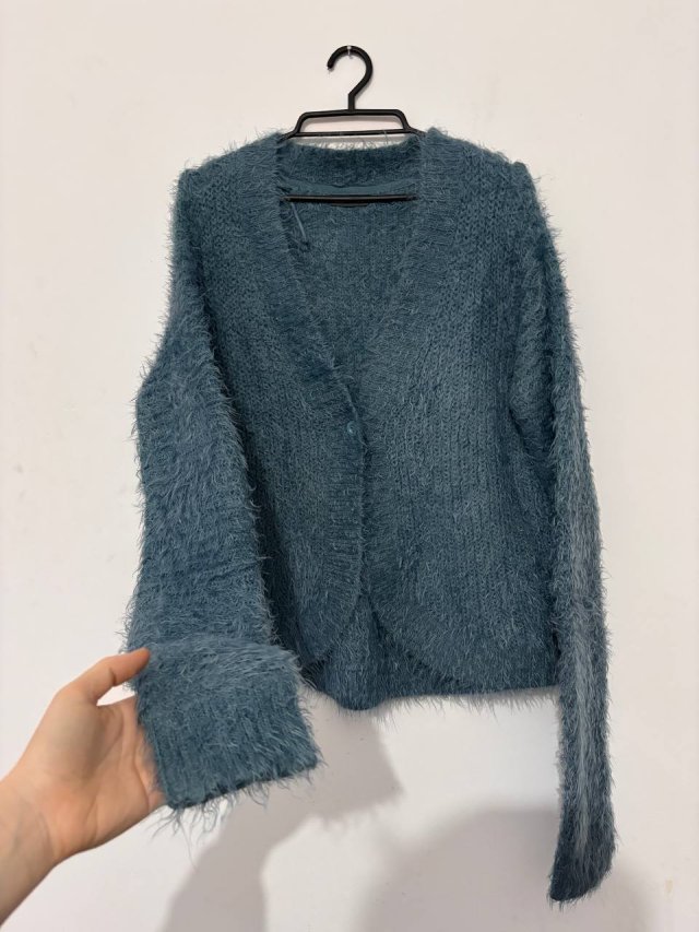 Niebieski puszysty kardigan włochacz Street One 38 guziki S M L