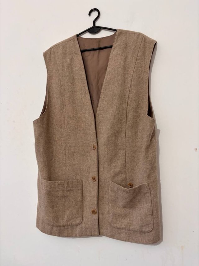 Beżowa wełniana kamizelka na guziki z kieszeniami gługa elegancka XXL XXXL Vintage