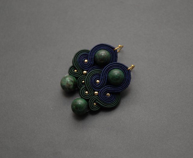 kolorowe klipsy sutasz z chryzokolą