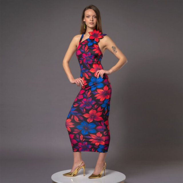 Dopasowana sukienka z kwiatem - Iris