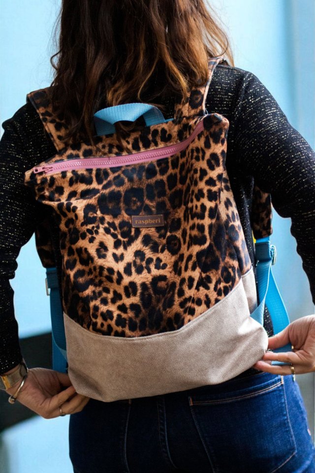 Plecak z suwakiem panterka