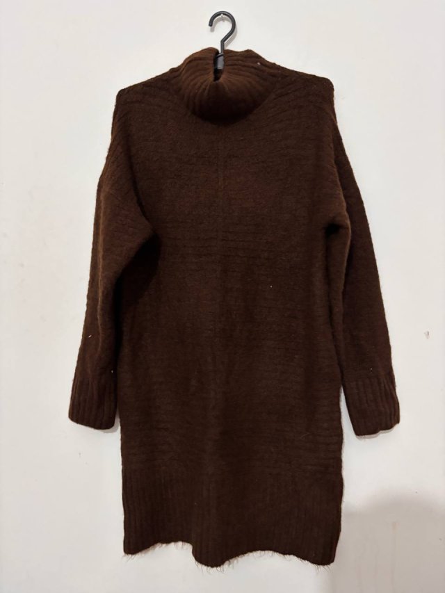 Brązowy długi sweter golf oversize Primark, przytulny miękki fason S/M