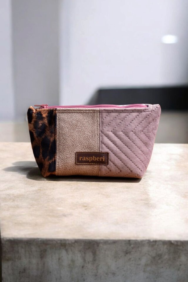 Welurowa patchworkowa kosmetyczka MIDI