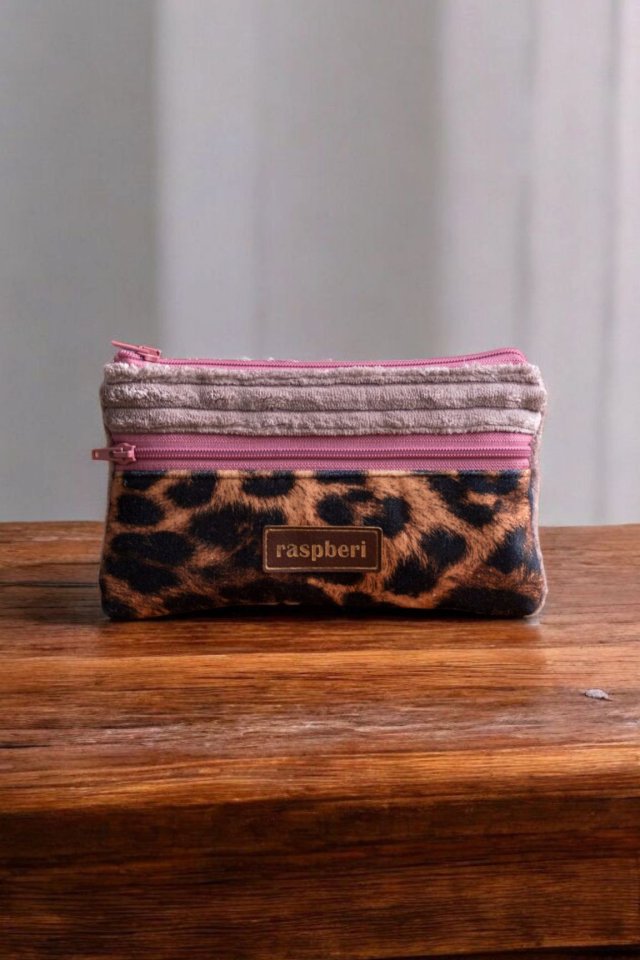 Portfelik z weluru różowa panterka