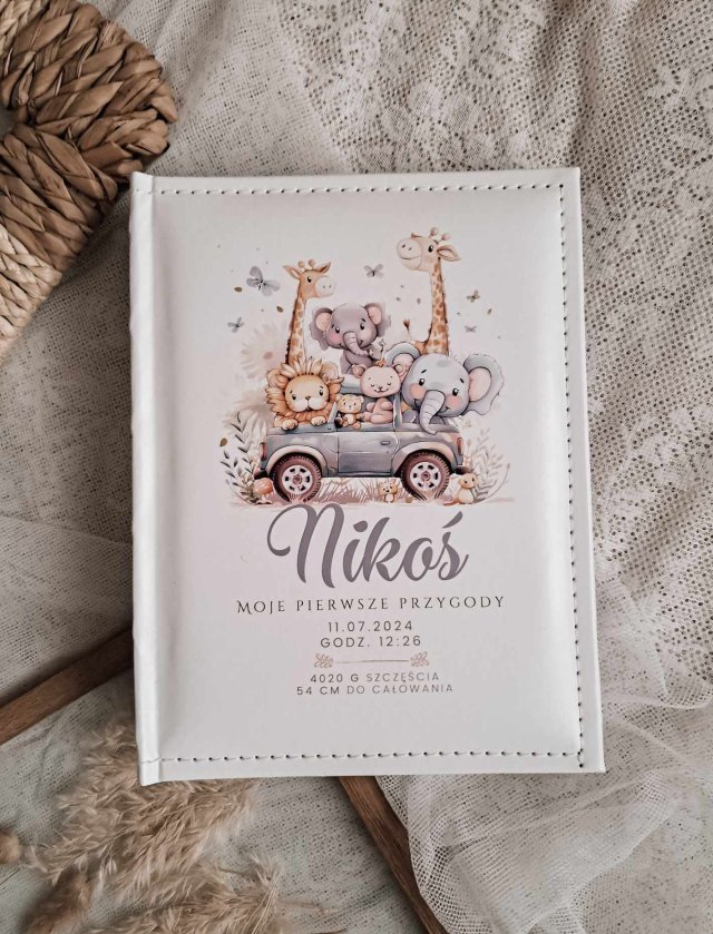 ALBUM SAFARII personalizowany prezent na chrzest roczek METRYCZKA URODZENIA