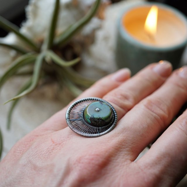 Turkusowa laguna - asymetryczny srebrny pierścionek z turkusem