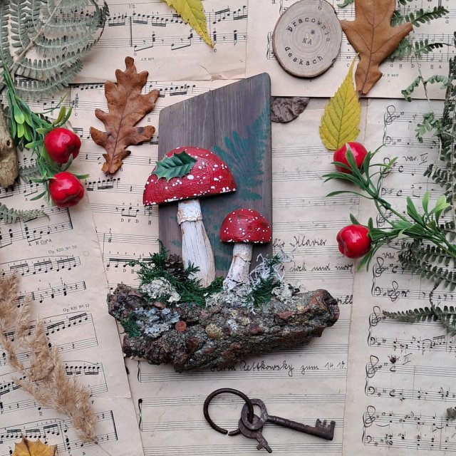 Leśny wieszak z muchomorkami no 5