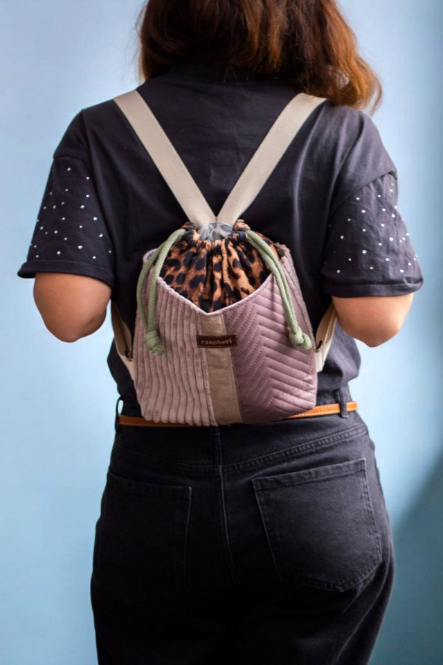 Workoplecak mini patchwork panterka