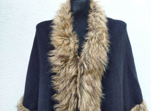 EVITA GOLD - DZIANINOWA PELERYNA