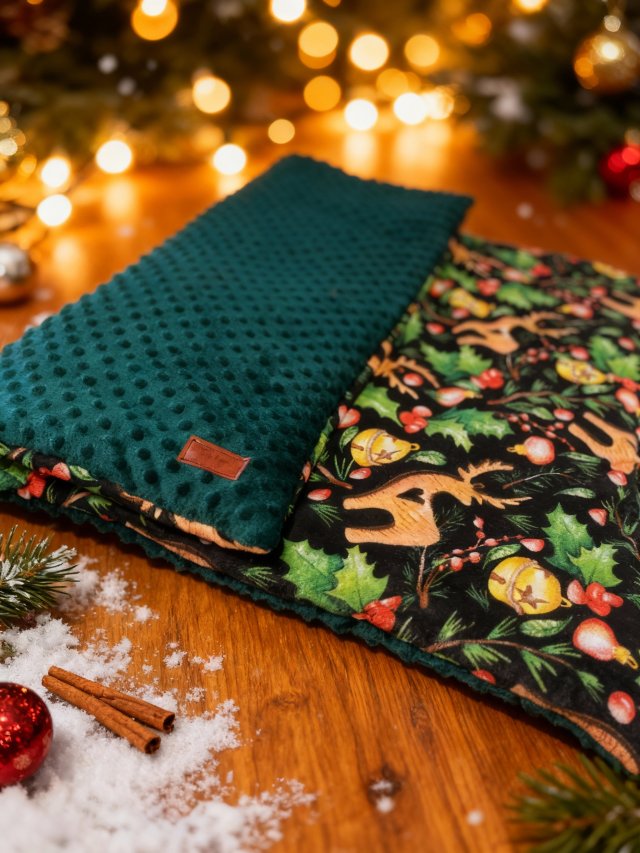 Świąteczny kocyk - butelkowa zieleń  minky