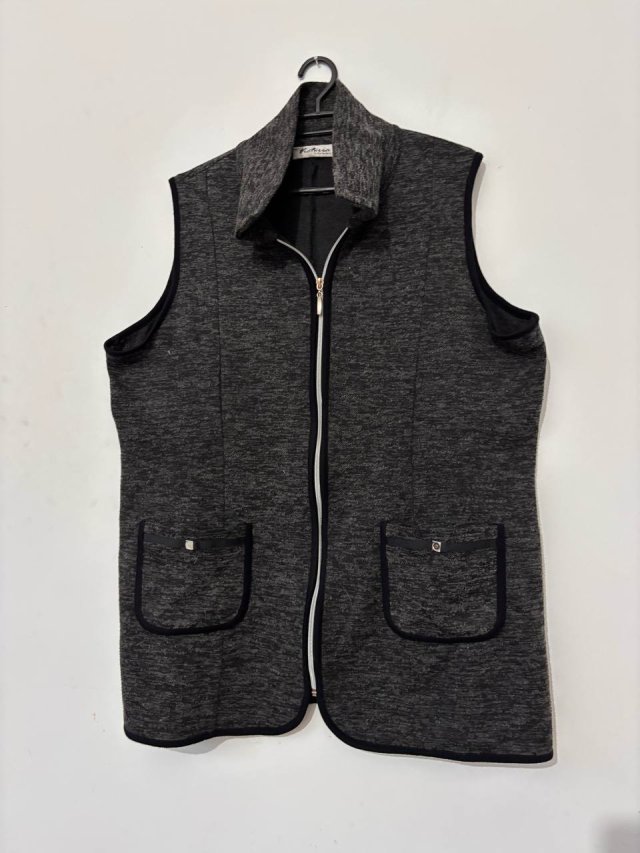 Szara kamizelka polarowa na zamek, kołnierz stójka, kieszenie, melanż, rozmiar L  XL