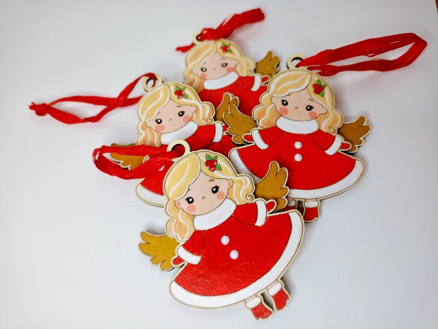 Komplet drewnianych zawieszek "Świąteczne Anioły" – 4 sztuki