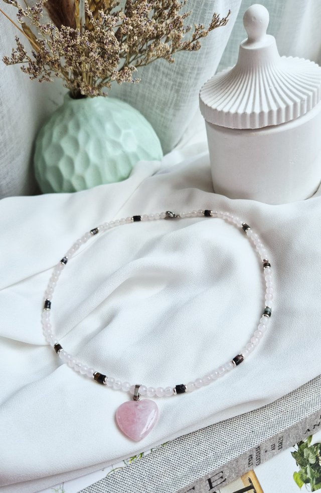 naszyjnik z kamieni naturalnych