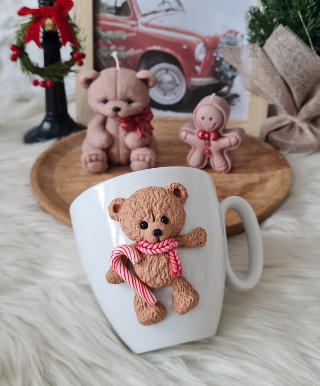 świąteczny kubek z uroczym misiem święta