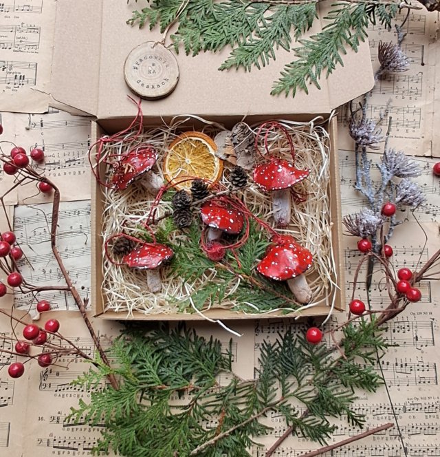 Muchomorki 5  sztuk do  powieszenia