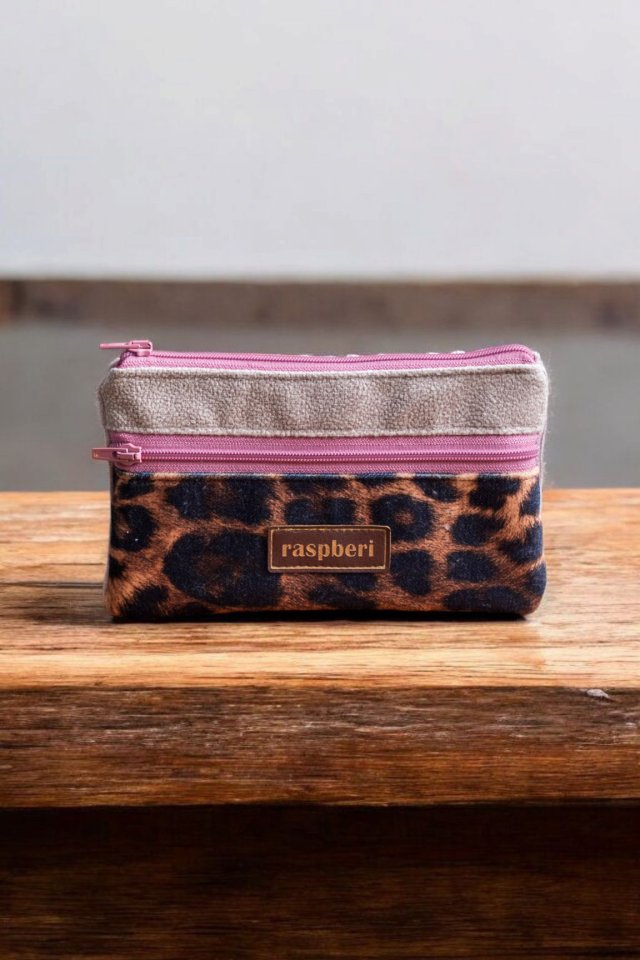 Kolorowy portfel damski panterka