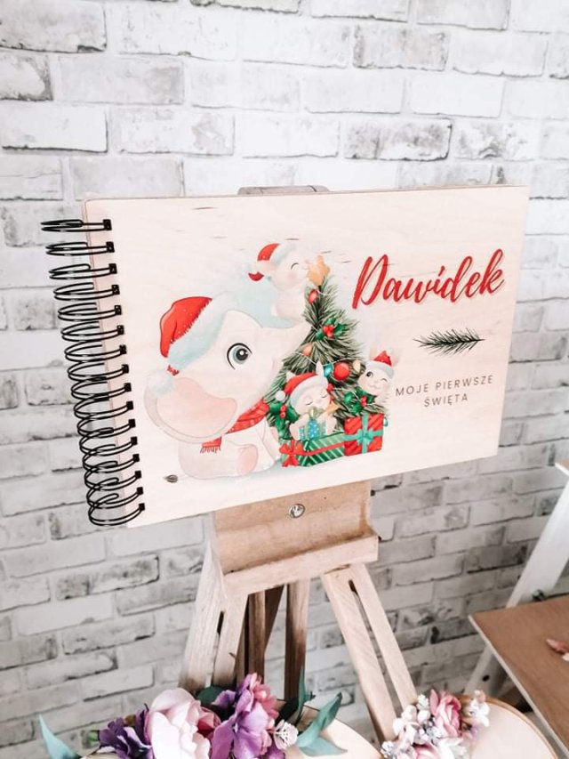 SWIĄTECZNY ALBUM dziecka chłopca pamiątka chrztu, roczku, metryczka