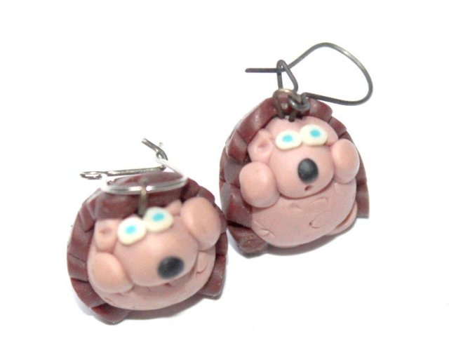 JEŻE niebanalne kolczyki z modeliny